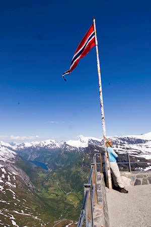 Scenic Bus Tour to Mount Dalsnibba